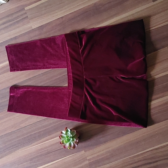 💖Old Navy Velvety Leggings💖 - Picture 1 of 3